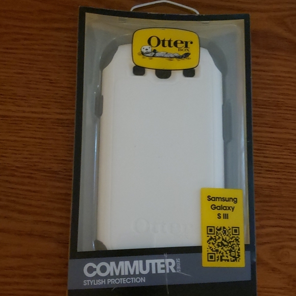Otterbox case for Samsung Galaxy S3 - Picture 2 of 3